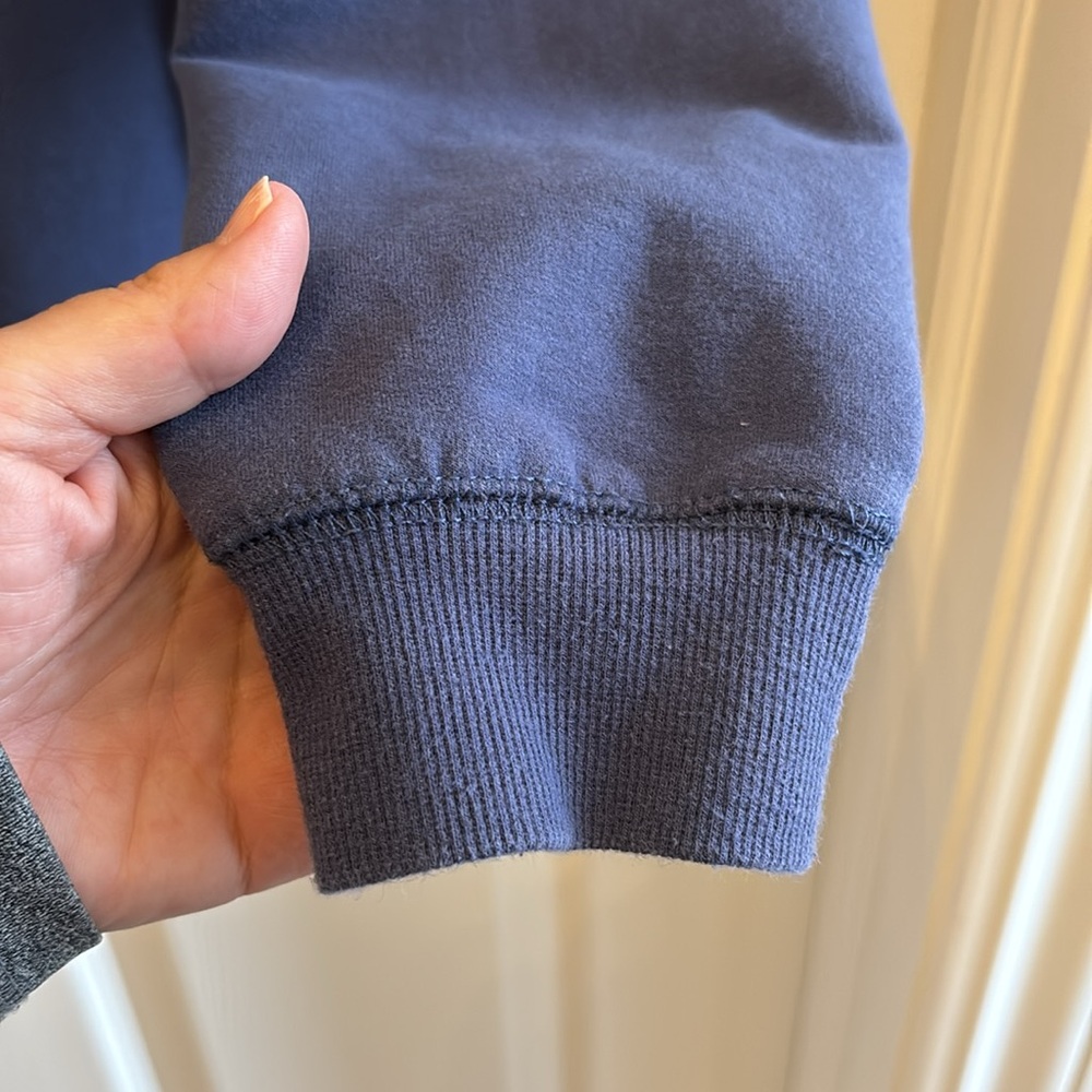 Sweatshirt - Picture 9 of 14